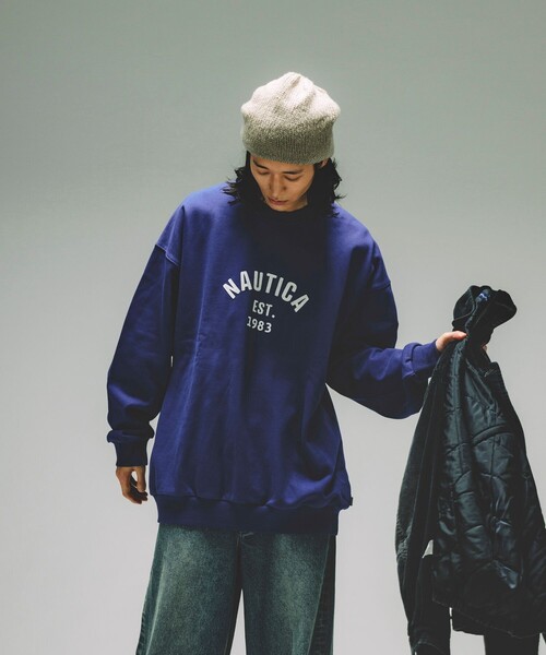 NAUTICA(ノーティカ)の「NAUTICA/ノーティカ Felt Patch Arch Logo Crewneck Sweatshirt/フェルトパッチ アーチロゴ クルーネックスウェット(スウェット・メンズ・アッシュグレー/ブラック/ネイビー/パープル・X-LARGE/LARGE/MEDIUM/SMALL)」の8枚目の写真