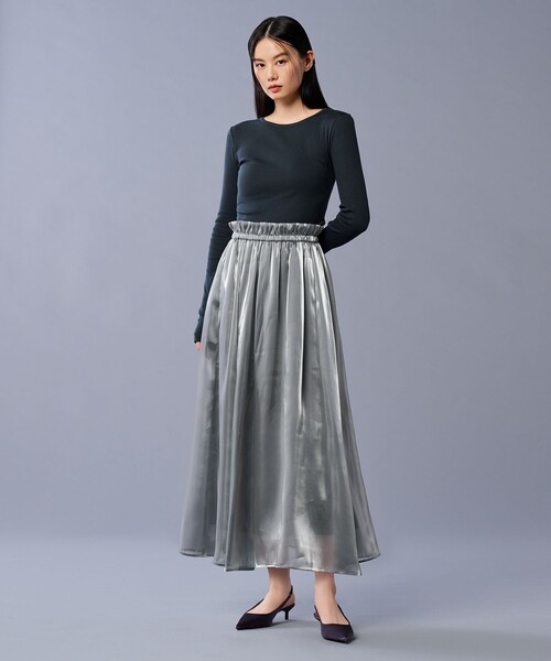 uncrave（アンクレイヴ）の「ブライトシャンブレー スカート（uncrave STANDARD）（スカート・レディース・ネイビー系/ダルブルー系/ライトイエロー系・1/2）」の5枚目の写真