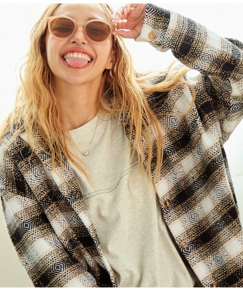 anap mimpi（アナップミンピ）の「切り替え ラウンドヘム 無地 長袖 ビッグ ロンT（Tシャツ/カットソー・レディース・ブラック/オフホワイト/キナリ・FREE）」の15枚目の写真