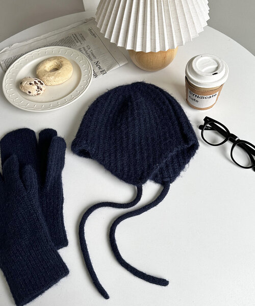 DISCOAT（ディスコート）の「ニットイヤーフラップビーニー（ニットキャップ/ビーニー・レディース・ネイビー/ベージュ・FREE）」の4枚目の写真