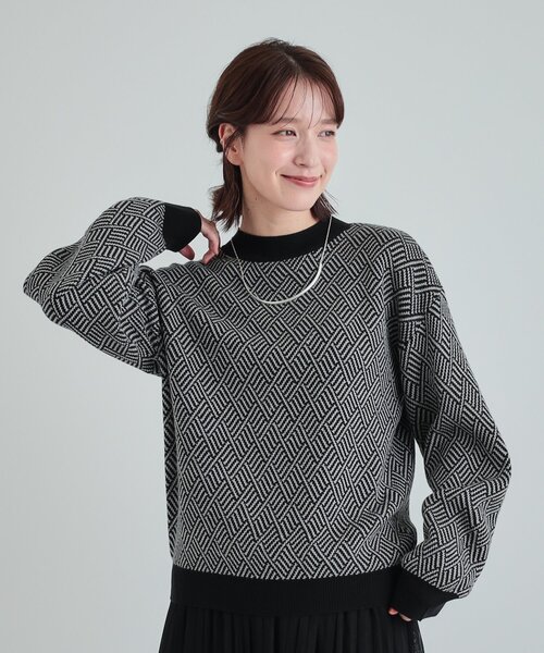 SHOO・LA・RUE(シューラルー)の「◆【S-LL/洗える/毛玉レス】クラシカルな柄が目を惹く プチハイネックニット(ニット/セーター・レディース・ブルー系9/ブラック系3/ブラック系4/ベージュ系3・04/03/02/01)」の22枚目の写真