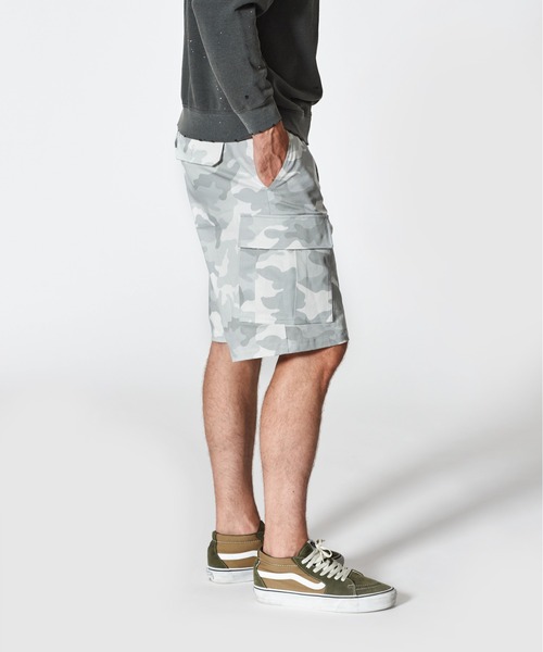 ACANTHUS(アカンサス)の「ACANTHUS:Cargo Shorts(カーゴパンツ・メンズ・ホワイト/ブラック・S/M/L/XL)」の4枚目の写真