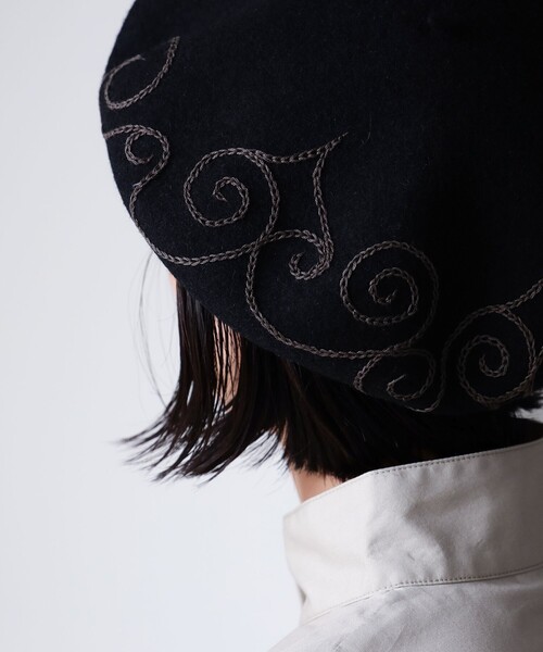 希望12000円　襤褸とアイヌ刺繍　リバーシブルベレー帽 フラワーワンポイント刺繍シャギーベレー帽（ベレー帽）｜SUPER HAKKA