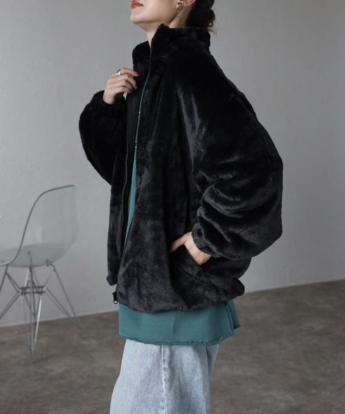 Fizz(フィズ)の「【Fizz/フィズ】 フェイクファー スタンドカラーブルゾン(ブルゾン・レディース・モカ/グレイッシュベージュ/ブラック/アイボリー・M)」の16枚目の写真