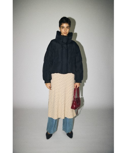 MOUSSY（マウジー）の「STAND COLLAR パッファージャケット（ダウンジャケット/コート・レディース・ブラック/ブラウン/ライトブルー・FREE）」の11枚目の写真