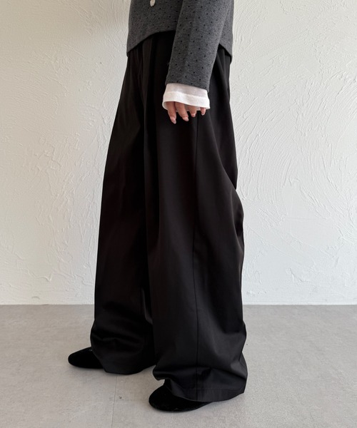 kutir(クティール)の「【新色追加】アソートワイドスラックスパンツ(スラックス・レディース・ネイビー/グリーン系その他/ネイビー系/グレー/ブラック/ダークネイビー/ブルー/ブラウン/ブラウン系その他/ブラック系その他・LARGE/MEDIUM)」の3枚目の写真