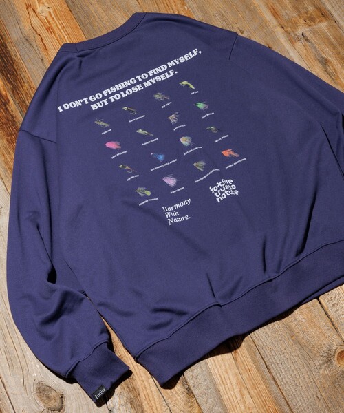 Foxfire（フォックスファイヤー）の「Foxfire/フォックスファイヤー 別注 Foxfire プリントクルーネック スウェット/毛針/バックプリント/リラックスフィット（スウェット・メンズ・チャコールグレー/ライトグレー/ネイビー・LARGE/MEDIUM）」の3枚目の写真