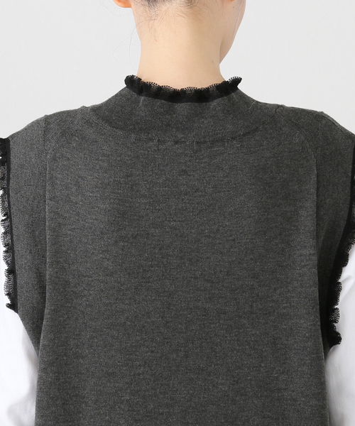 VERMEIL par iena(ヴェルメイユパーイエナ)の「woolmix フリルリブニットワンピース(ワンピース・レディース・ブラック/チャコールグレー・FREE)」の22枚目の写真