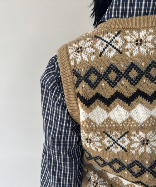 【美品】 45R 45rpm ウールポンチョ ニットベスト バンダナ柄 美品】 45R 45rpm ウールポンチョ ニットベスト バンダナ柄