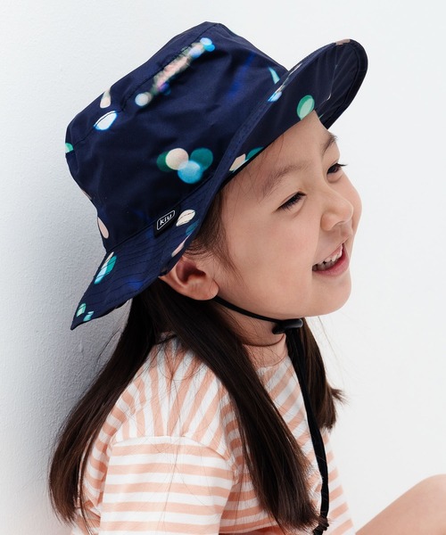 KiU（キウ）の「紫外線防止キッズサンシェードUVハット（ハット・キッズ・ブラック/ブルー系その他/タイガーカモ/ネイビー系/ピンク系その他/カーキ/レオパード/ブルー系その他2/ブラック系その他/パープル系その他/ベージュ系その他・FREE）」の7枚目の写真