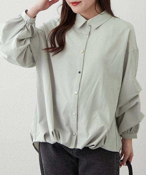 Remind me and forever（リマインドミーアンドフォーエバー）の「いろいろボタン、段々袖タケノコタックブラウス（シャツ/ブラウス・レディース・ネイビー/サックスブルー/オフホワイト/グレイッシュベージュ/ミント・FREE）」の16枚目の写真