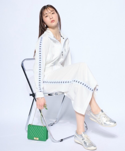 Kappa(カッパ)の「サイドテープ ジャージスカート(スカート・レディース・ネイビー/ホワイト・MEDIUM/LARGE/X-LARGE)」の5枚目の写真
