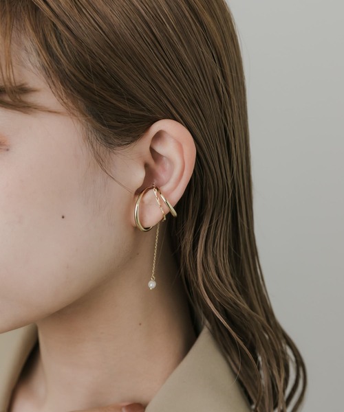 SMELLY（スメリー）の「『WEB/一部店舗限定』ドロップパールイヤカフ（イヤーカフ・レディース・ゴールド・-）」の3枚目の写真