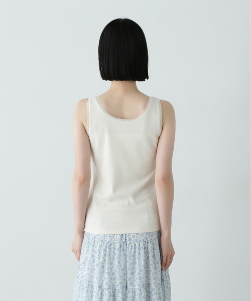 N.(N. Natural Beauty Basic)(エヌエヌナチュラルビューティーベーシック)の「シアートリムタンクトップ(タンクトップ・レディース・ベージュ/ブラック/オフホワイト・MEDIUM)」の6枚目の写真
