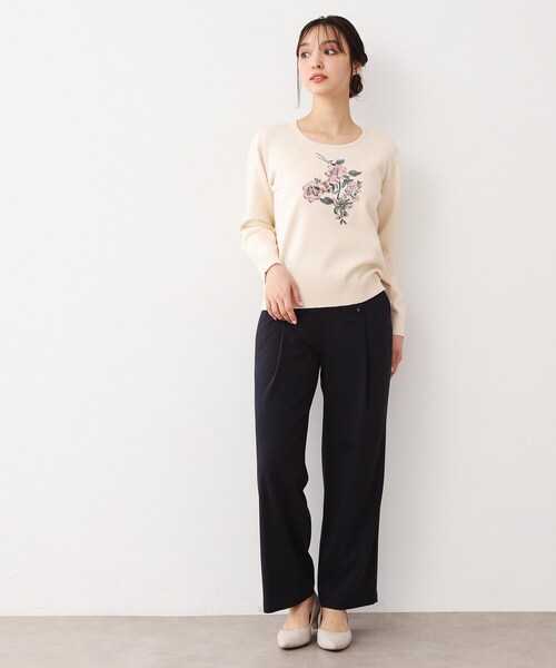 LAURA ASHLEY(ローラアシュレイ)の「【ハイゲージ】大判刺繍ニット(ニット/セーター・レディース・オフホワイト/ライトグリーン/ネイビー・40/38)」の21枚目の写真