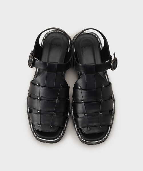 INDIVI（インディヴィ）の「【合皮】グルカフラットサンダル（サンダル・レディース・シルバー/ブラック・35/25/45）」の6枚目の写真