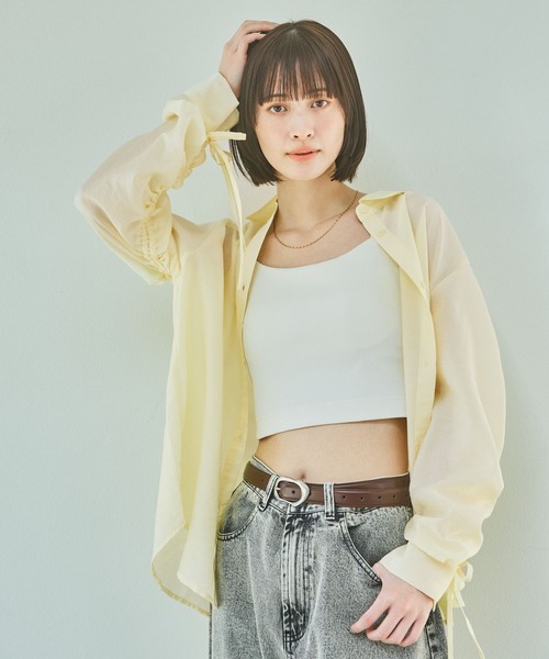 LAKOLE（ラコレ）の「袖シャーリングシャツ4 / 323171（シャツ/ブラウス・レディース・オフホワイト/ブルー/イエロー/ミント・FREE）」の4枚目の写真