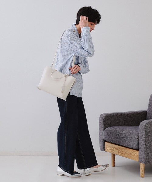 OPAQUE.CLIP（オペークドットクリップ）の「【2WAY】バイカラー3層ミドルトートバッグ（トートバッグ・レディース・ブラック系4/アイボリー系4/ピンク系9/ライトグレー系4/ベージュ系その他7/ブラウン系8・00）」の22枚目の写真