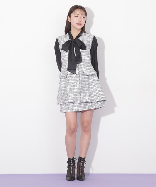 JILL by JILL STUART(ジルバイジルスチュアート)の「◇サマーツィードペプラムジレ(ベスト・レディース・ブラック/ホワイト・SMALL/MEDIUM)」の16枚目の写真
