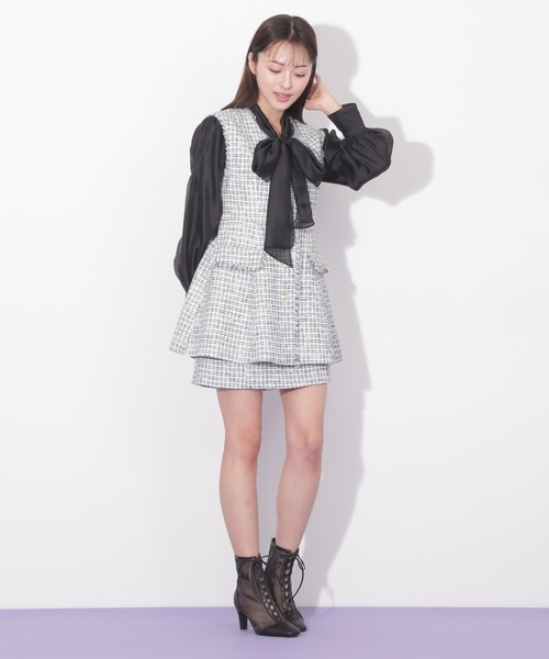 JILL by JILL STUART(ジルバイジルスチュアート)の「◇サマーツィードペプラムジレ(ベスト・レディース・ブラック/ホワイト・SMALL/MEDIUM)」の18枚目の写真