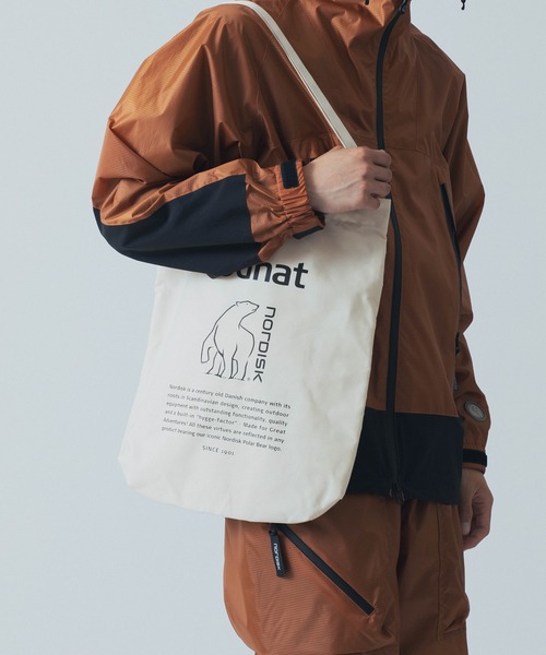 NORDISK(ノルディスク)の「NORDISK TECHNICAL COTTON PILLOW TOTE BAG NU01302(トートバッグ・メンズ・ブルー/オフホワイト・ONE SIZE)」の8枚目の写真