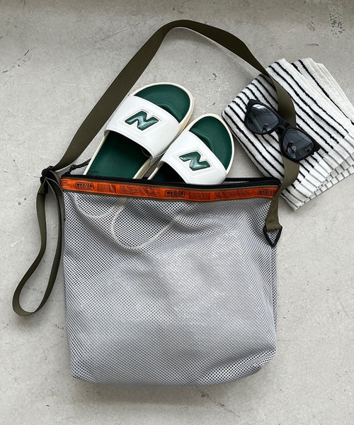 WEEKEND(ER)(ウィークエンダー)の「WEEKEND(ER) ウィークエンダー WKDMESH SHOULDER メッシュショルダーバッグ(ショルダーバッグ・メンズ・イエロー/グレー/ブラック/オリーブ・FREE)」の3枚目の写真