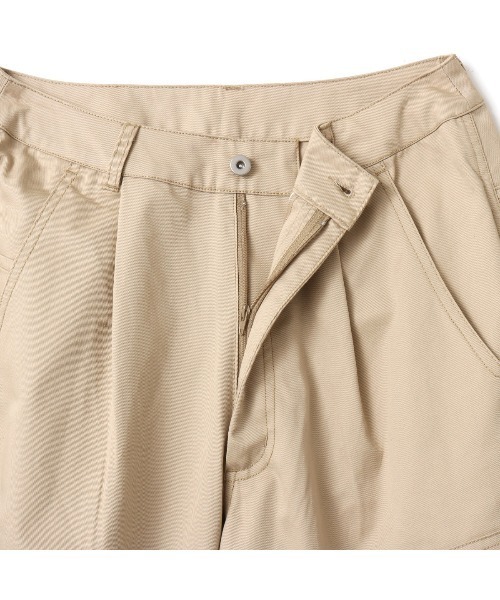 atmos pink(アトモスピンク)の「atmos pink Super Baggy Chino Pants / アトモス ピンク スーパー バギー チノパンツ(その他パンツ・レディース・ベージュ/ブラック/カーキ・M/S)」の4枚目の写真
