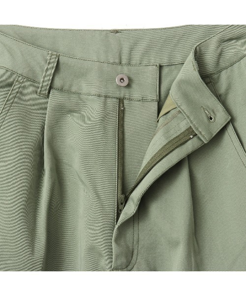 atmos pink(アトモスピンク)の「atmos pink Super Baggy Chino Pants / アトモス ピンク スーパー バギー チノパンツ(その他パンツ・レディース・ベージュ/ブラック/カーキ・M/S)」の22枚目の写真