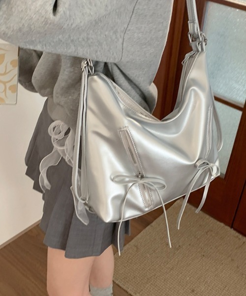 Per sist ence(パーシエンス)の「リボンジップデザイン2WAYバッグ/ショルダー&リュック(ショルダーバッグ・レディース・ブラック/ホワイト/ピンク/シルバー・FREE)」の13枚目の写真