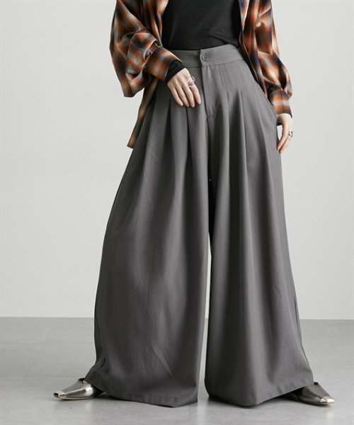 Soiunique（スワユニーク）の「落ち感素材たっぷりタックワイドパンツ ［Soiunique］（スラックス・レディース・ベージュ/グレー/ブラック・M/L/LL）」の22枚目の写真