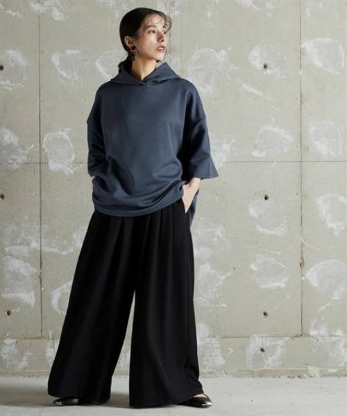 Soiunique（スワユニーク）の「落ち感素材たっぷりタックワイドパンツ ［Soiunique］（スラックス・レディース・ベージュ/グレー/ブラック・M/L/LL）」の6枚目の写真