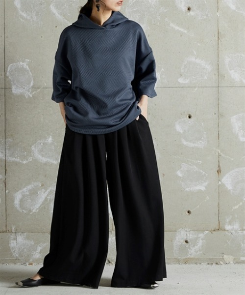 Soiunique（スワユニーク）の「落ち感素材たっぷりタックワイドパンツ ［Soiunique］（スラックス・レディース・ベージュ/グレー/ブラック・M/L/LL）」の8枚目の写真