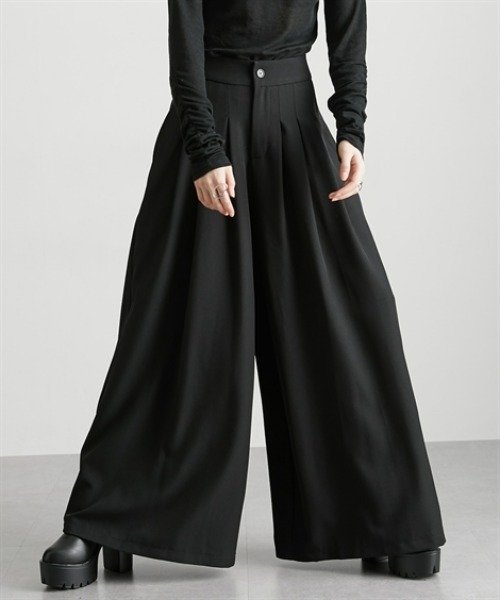 Soiunique（スワユニーク）の「落ち感素材たっぷりタックワイドパンツ ［Soiunique］（スラックス・レディース・ベージュ/グレー/ブラック・M/L/LL）」の17枚目の写真