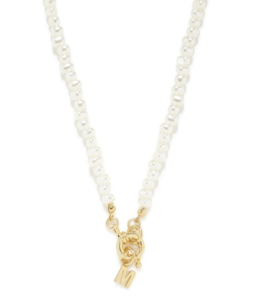 Mila Owen(ミラオーウェン)の「アルファベットチャームパールチョーカー(ネックレス・レディース・R/K/M/A/H・FREE)」の5枚目の写真