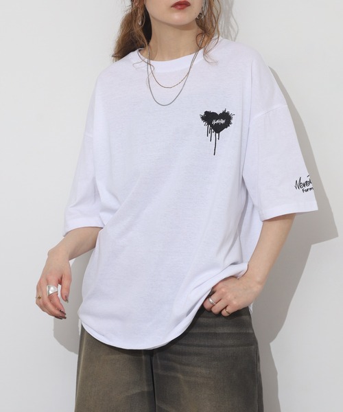 FUNALIVE(ファンアライブ)の「ワンポイント刺繍 ワイドTシャツ 吸水速乾 UVカット(Tシャツ/カットソー・メンズ・サーモンピンク/ホワイト/ミント/スミクロ/ネイビー/イエロー/ホワイト系その他2/ダークグリーン/ブルー/グレイッシュベージュ/ブラック系その他2/ブラック/ブラック系その他3/ホワイト系その他4/ブラック系その他5/ブラック系2/ブラック系4/ブラック系その他7/ホワイト系その他3/ブラック系その他4/ブラック系その他6/ブラック系1/ブラック系3/ホワイト系その他5/ブラック系5/ブラック系6/ブラック系7/ホワイト系その他6/ホワイト系その他7/ホワイト系1/グレー系1/ダークグリーン系1/ブラック系/ホワイト系2/ブラック系8/ホワイト系/ブラック系9/グレー系2/グレー系3/ホワイト系3・M/LL/L)」の7枚目の写真