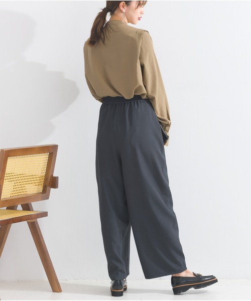 OandI（オーアンドアイ）の「アシメラップドレープパンツ（その他パンツ・レディース・ライトベージュ/チャコールグレー/ブラウン・FREE）」の7枚目の写真
