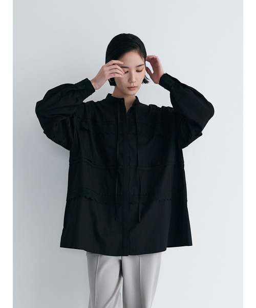 Brown&Street(ブラウンアンドストリート)の「オーバーサイズレースシャツ(シャツ/ブラウス・レディース・ホワイト/ブラック・FREE)」の10枚目の写真