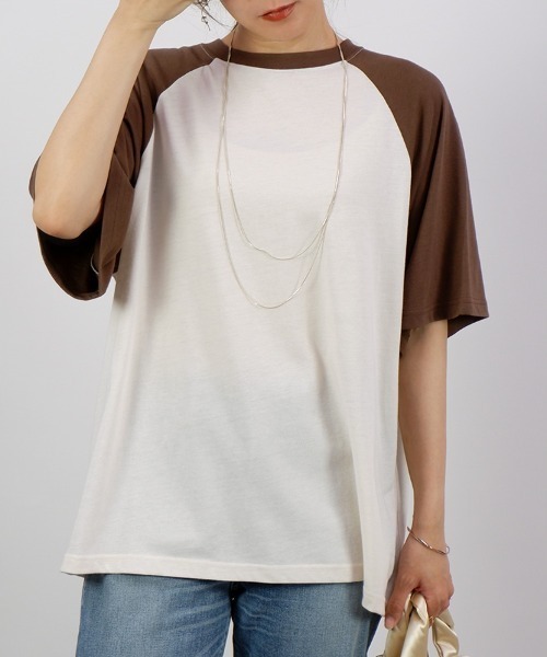 CLOTHY(クロシィ)の「【シンプルなTシャツにこなれ感をプラス!】5分袖ラグランTシャツ(Tシャツ/カットソー・レディース・ブラック/ブラウン/ネイビー/チャコールグレー・MEDIUM)」の3枚目の写真