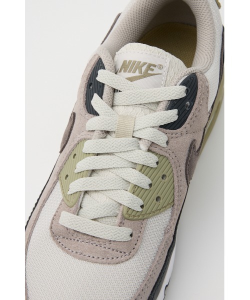 NIKE(ナイキ)の「エア マックス 90(スニーカー・レディース・ベージュ/イエロー・25cm/24cm/24.5cm)」の8枚目の写真