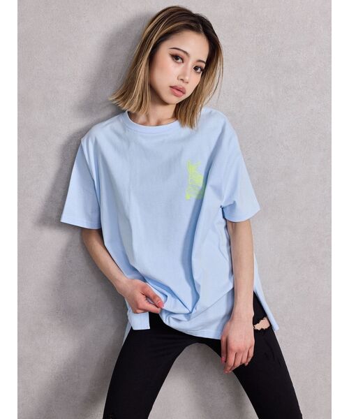 GYDA（ジェイダ）の「GAME HOLIC BUNNY BIG Tシャツ（Tシャツ/カットソー・レディース・オフホワイト/ブラック/スカイブルー/ライム・FREE）」の5枚目の写真