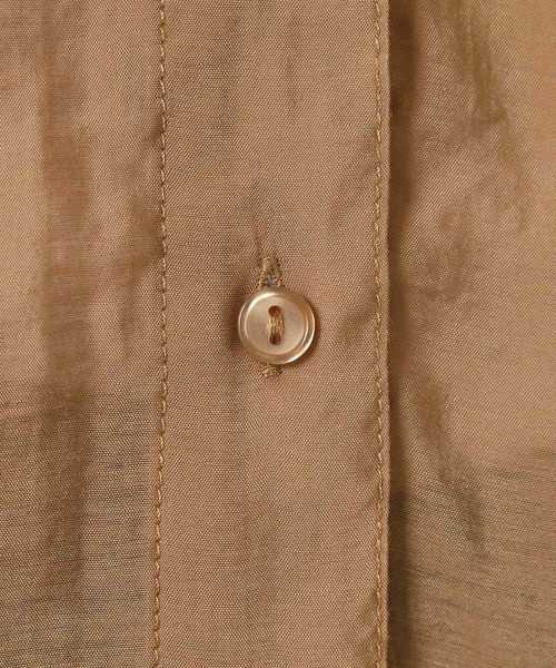 ITS'DEMO（イッツデモ）の「【手洗い可】シアーショート丈シャツ（シャツ/ブラウス・レディース・ブルー/ブラック/オフホワイト/キャメル・00）」の18枚目の写真