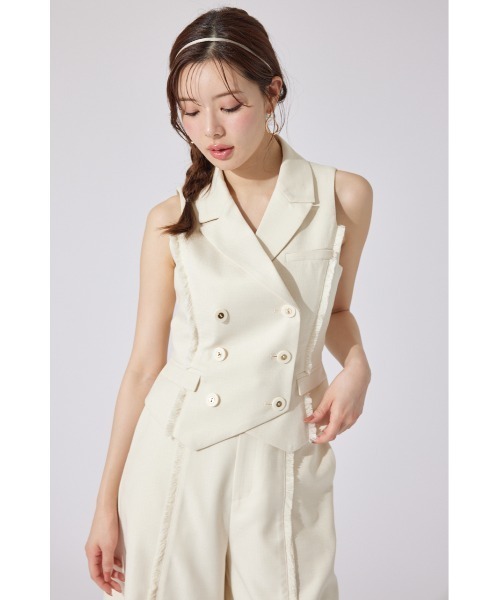 rienda（リエンダ）の「【AKB48千葉恵里さん・水島美結さん着用】テーラードベスト セットアップ 夏服 ノースリーブトップス（ベスト・レディース・アイボリー/ブラウン・SMALL/MEDIUM）」の3枚目の写真