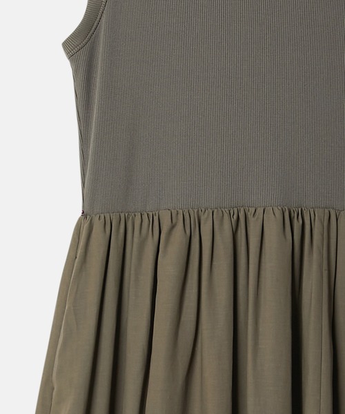 LE CIEL BLEU(ルシェルブルー)の「Bi-Material Fit and Flare Dress / バイマテリアルフィットアンドフレアドレス(ワンピース・レディース・ネイビー/ブラック/カーキ・36/38)」の8枚目の写真