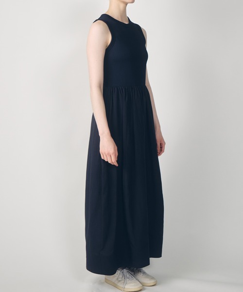 LE CIEL BLEU(ルシェルブルー)の「Bi-Material Fit and Flare Dress / バイマテリアルフィットアンドフレアドレス(ワンピース・レディース・ネイビー/ブラック/カーキ・36/38)」の13枚目の写真