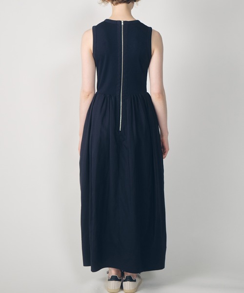 LE CIEL BLEU(ルシェルブルー)の「Bi-Material Fit and Flare Dress / バイマテリアルフィットアンドフレアドレス(ワンピース・レディース・ネイビー/ブラック/カーキ・36/38)」の15枚目の写真
