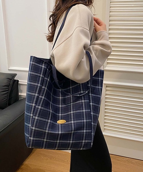 LA VORAGINE(ラ ヴォラジネ)の「リバーシブルチェック トートバッグ(トートバッグ・レディース・レッド/イエロー/ネイビー/グリーン・FREE)」の5枚目の写真