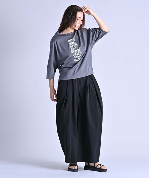 RAW FUDGE（ローファッジ）の「ポイント箔プリントTシャツ（Tシャツ/カットソー・レディース・チャコールグレー/オフホワイト/ブラック・M）」の21枚目の写真