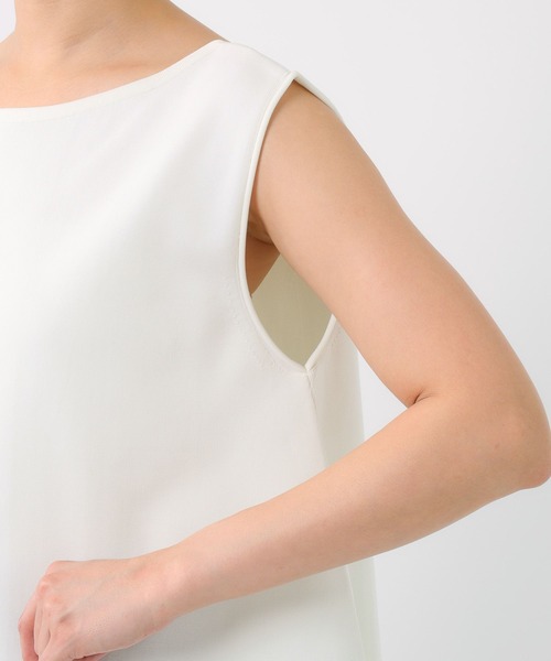 BABYLONE（バビロン）の「ノースリ2WAYネックプルオーバー（Tシャツ/カットソー・レディース・ブラック/ホワイト・フリー）」の7枚目の写真