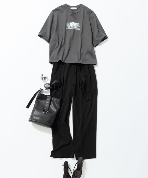ICB（アイシービー）の「クロップド ロゴTEE（Tシャツ/カットソー・レディース・グレー系/アイボリー系・X-LARGE/LARGE）」の5枚目の写真