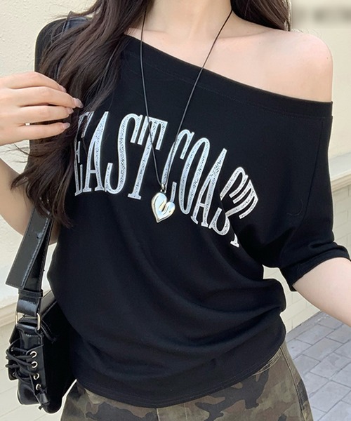 Songe(ソンジュ)の「ロゴプリントワンショルダー半袖Tシャツ(Tシャツ/カットソー・レディース・ネイビー/ブラック・M/L)」の4枚目の写真